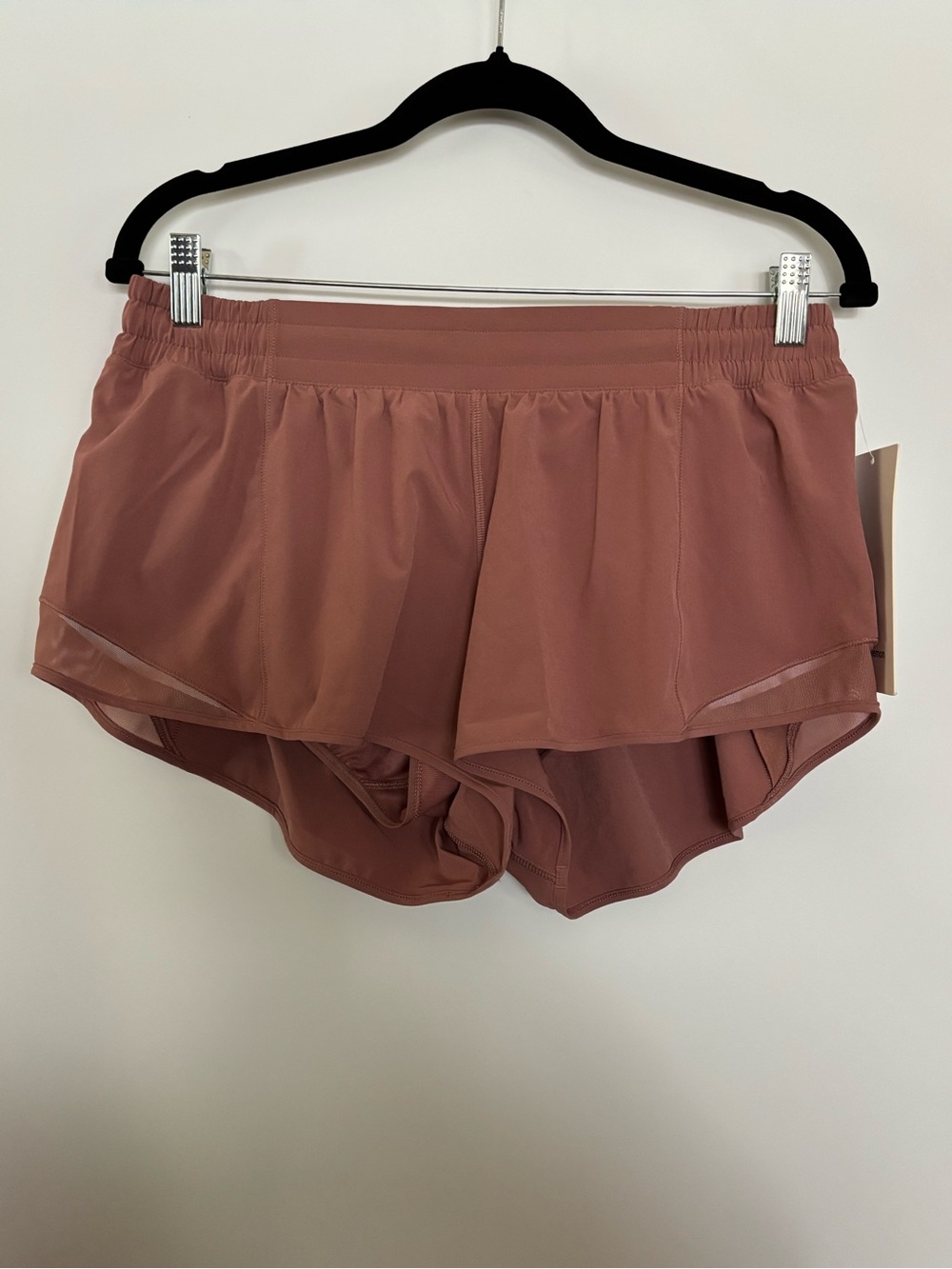 Lululemon Hotty Hot LR Women’s Shorts 2.5” Lined Size 12 Red Clay NWT
